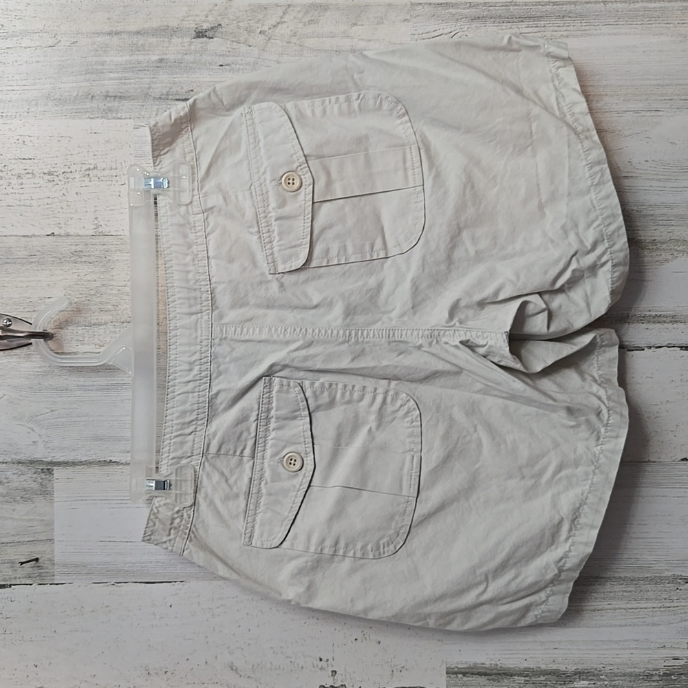 old navy white cargo shorts - Picture 2 of 6
